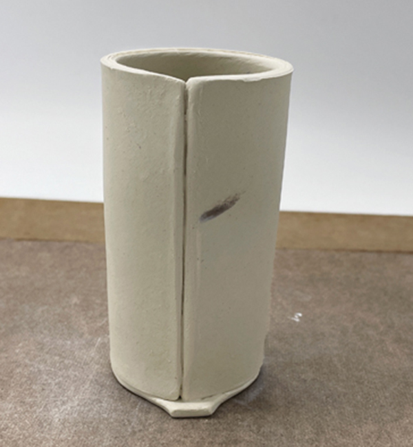 4 Form the rectangle into a cylinder then join. Repeat.