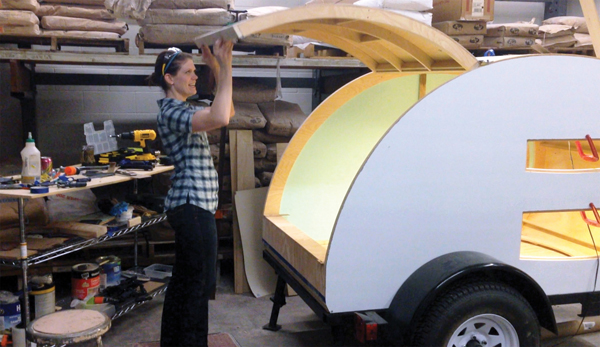 Checking the rear hatch hinge movement for the first time.