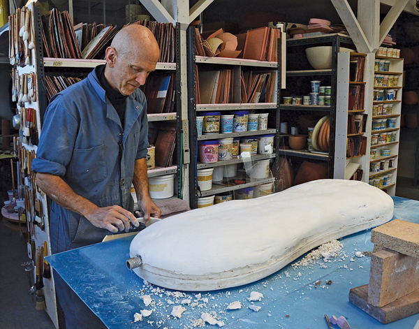 Steven Heinemann at work in his studio, 2016. Photo: Chung-Im Kim.