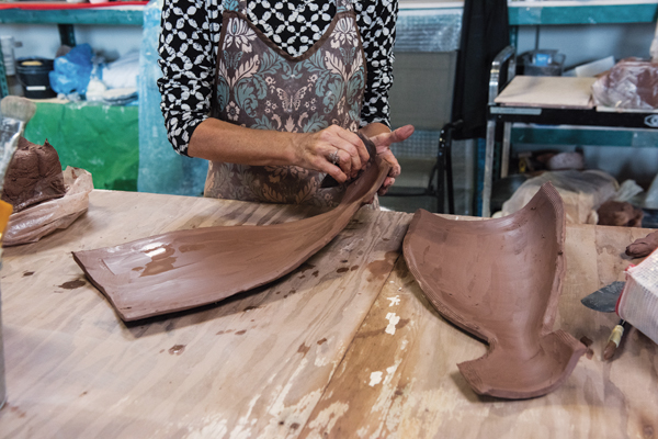 4 Use a rib to curve each slab before joining them.
