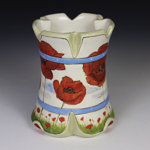 You can glaze your vase to accentuate the reverse facets.