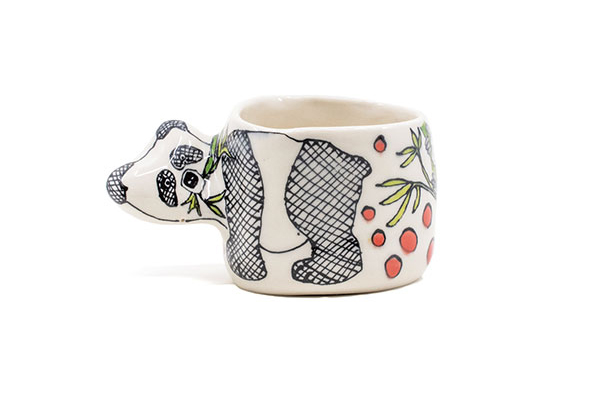 21 Heidi McKay Casto’s Bamboo Buddies, 4¾ in. (12 cm) in width, porcelain, fired to cone 6 in an electric kiln. 