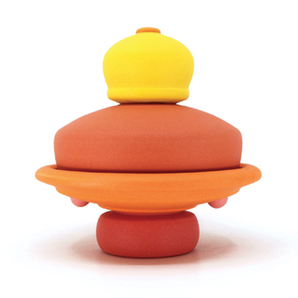 2 Butter dish, 5¾ in. (15 cm) in length, colored porcelain, fired to cone 10 in oxidation, 2021. 