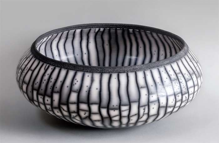 1 Large Whirlpool, 17½ in. (45 cm) in diameter, 2019. 