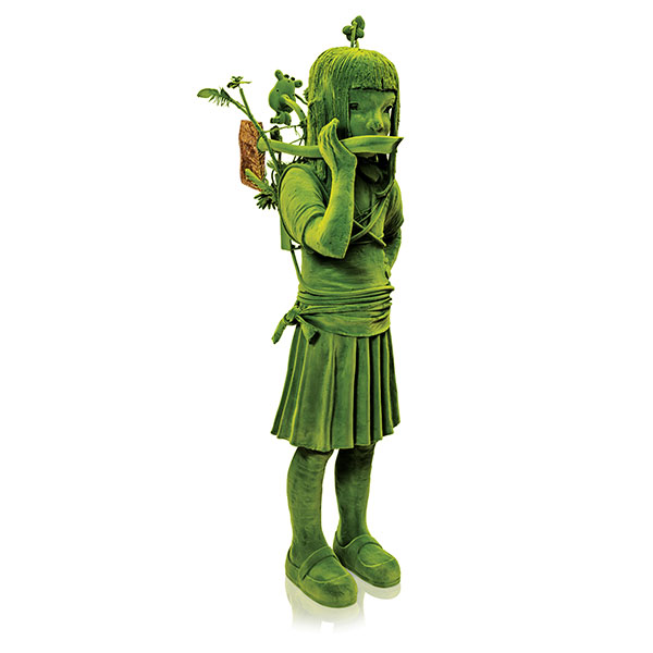 1 Kim Simonsson’s Chosen Idol, 6 ft. 5 in. (195 cm) in height, ceramic, nylon fiber, mixed materials, 2019. Photo: Jefunne Gimpel. 