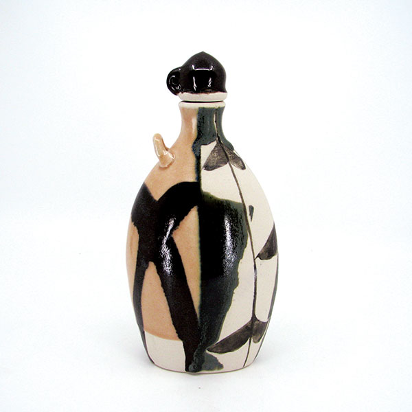 1 HP Bloomer’s vessel, porcelain, fired to cone 6, 2021. 