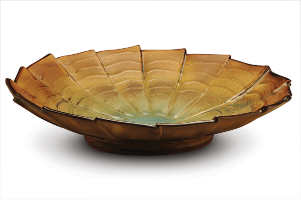 1 Bradley Keys’ Topographic–Windmill Series, 17 in. (43 cm) in diameter, stoneware, glaze, electric fired to cone 6, 2015.