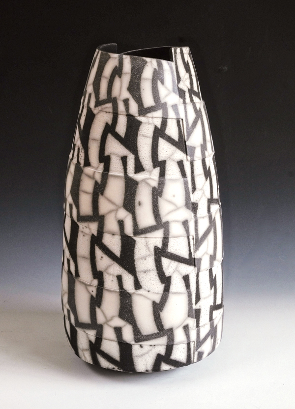 2 Fractured Landscape, 19½ in. (50 cm) in height, 2012. 