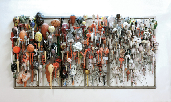 3 David Hicks’ Poly Panel Triptych, 12 ft. (3.7 m) in length, terra cotta, glaze, steel, 2021. Photo: Mindy Solomon Gallery. 
