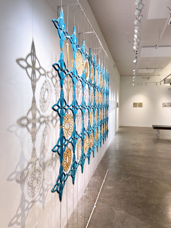 3 Eliza Au’s Lattice Screen (side view), 10 ft. (3 m) in length, stoneware, 2021. 1–3 Photos courtesy of Blue Line Arts. 