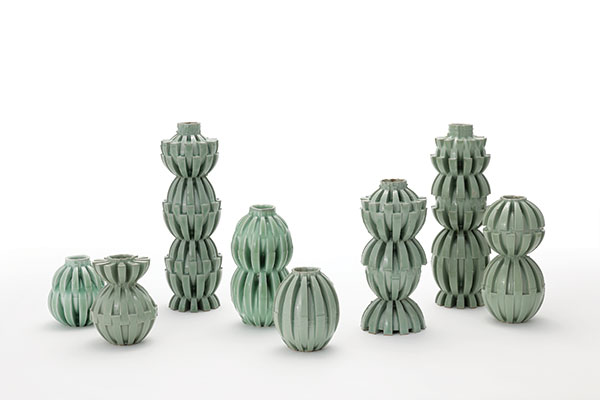 1 Equisetaceae, to 9¾ in. (25 cm) in height, porcelain, glaze. Photo: Gwangjuyo Residence, South Korea. 