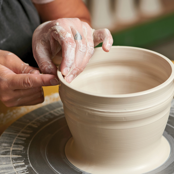 5 Refine the rim with your fingers and/or a small piece of plastic.