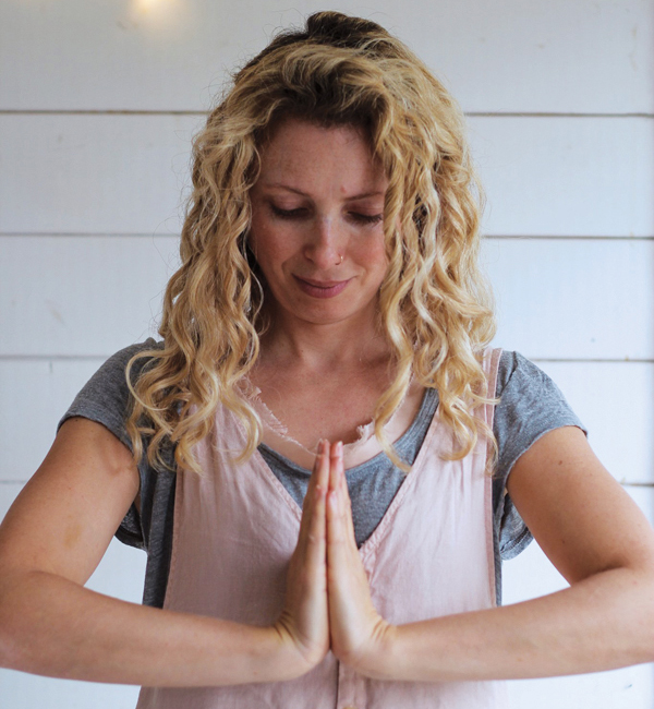 2 Stretching out your hands and forearms after a making session can help avoid injury and ease aches and pains (view 2).