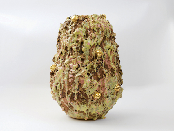 2 King Houndekpinkou’s Yellow Sculptural Vase with Gilding, 16½ in. (42 cm) in height, black stoneware, white stoneware, glaze overlay, 2016.