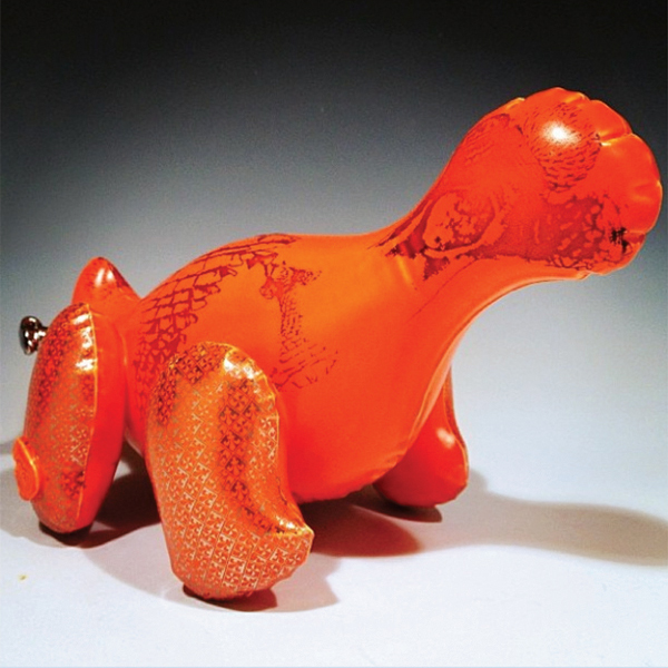 5 Brett Kern and Justin Rothshank’s first orange dinosaur collaboration, 8 in. (20 cm) in height, 2013. 