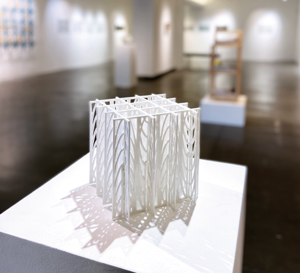 2 Eliza Au’s Slot Cube, 8 in. (20 cm) in height, porcelain, 2019. 