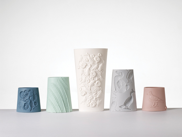 3 Jean White’s Future Fossils, to 9¼ in. (24 cm) in height, Parian slip. Photo: Mark Reeves. 
