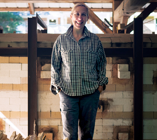 1 Lindsay Oesterritter at a recent kiln firing. Photo: Alex Olson.