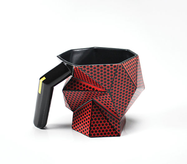 1 Wade MacDonald’s Dotted Fracture Mug, 6 in. (15 cm) in width, porcelain, underglazes.