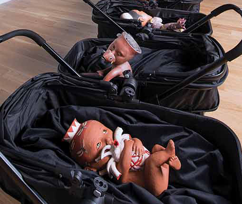 6 Kukuli Velarde’s A Mi Vida (detail).