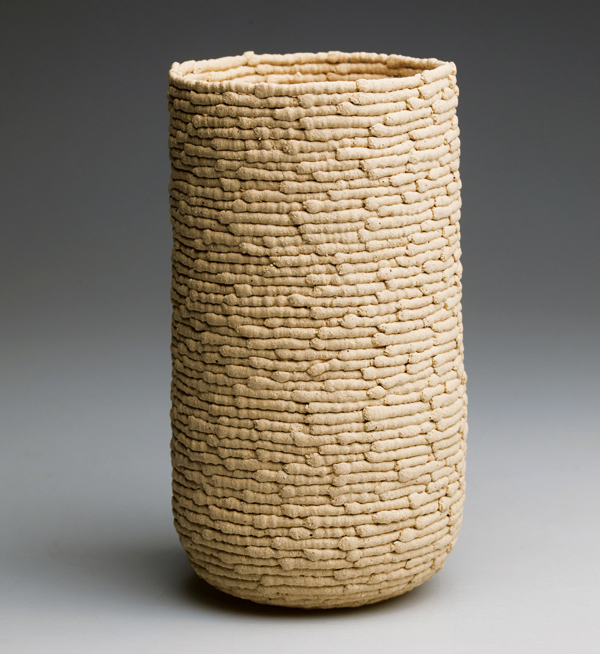 15 Julie Pennington’s Parched, 18 in. (46 cm) in height, handbuilt Feeney’s raku paper clay, fired to cone 6 in oxidation, 2020. Photo: Andrew Sikorsky.