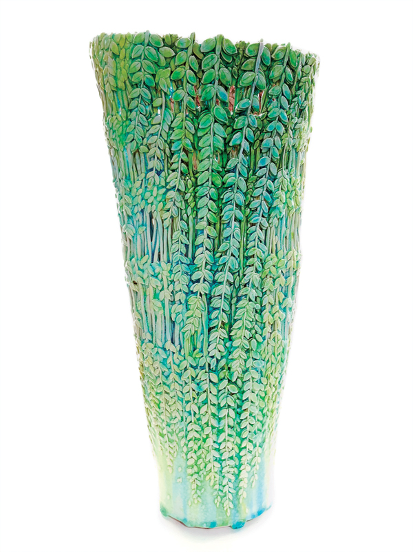 1 Heesoo Lee’s In Dreams, 21 in. (53 cm) in height, porcelain, glaze, fired to cone 6, 2022. 