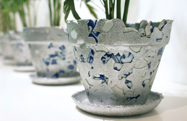 9 Recycled China flower pots, factory-discarded porcelain baijiu bottles, recycled aluminum.