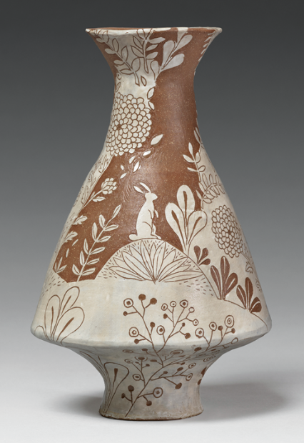 5 Ann Boyajian’s Flare Bunny Vase, 10 in. (25 cm) in height, brown stoneware, white underglaze, sgraffito, 2021. 