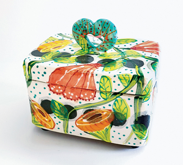 2 Dee Barnes’ butter dish, 6 in. (15 cm) in height, slab-built earthenware, slip, underglazes.