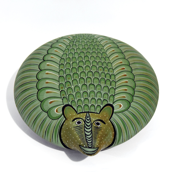 9 Churumbela armadillo (greenware, unburnished), 10 in. (25 cm) in length, local clay and slip, colorants, stains. 