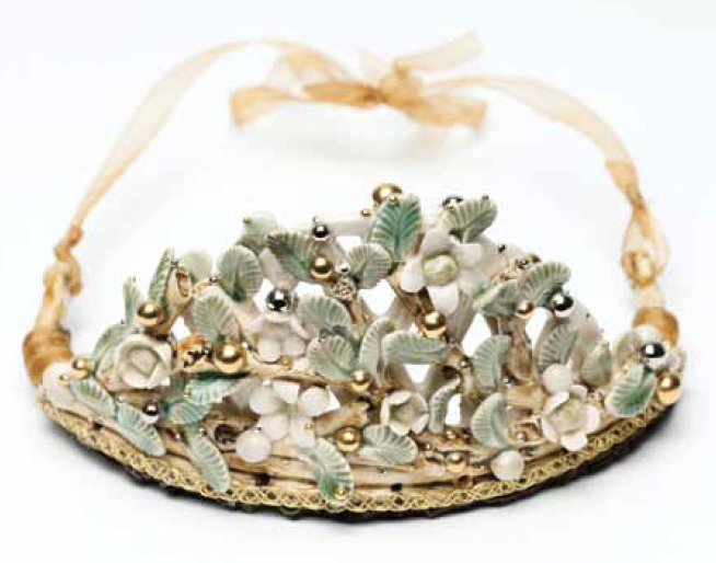 Woodland Tiara, 5 in. (13 cm) in length,  handbuilt porcelain, fired to cone 6 in oxidation,  20-karat gold, platinum luster, 2016.