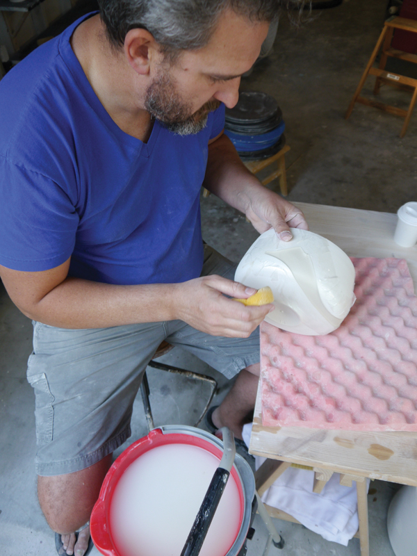 6 Have a bucket of clean water at your work table and rinse the sponge often.