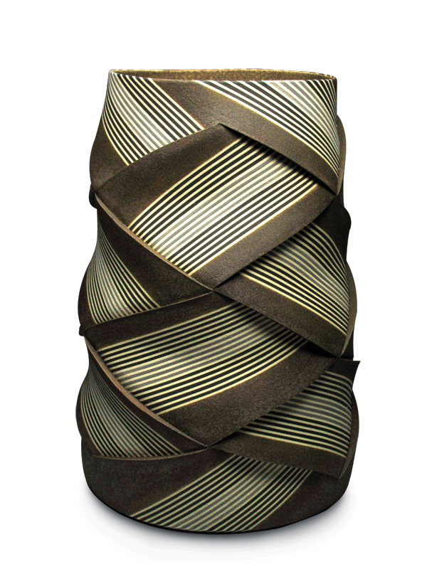 4 Untitled, 11½ in. (29 cm) in height, stoneware, 2014.