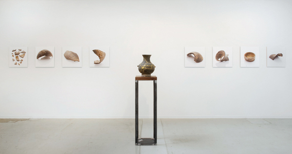 5 Reconstructed Han Vase, variable dimensions, Han Dynasty earthenware vase, kintsugi repair, eight di-bond prints, 2016. Courtesy of Ron Mandos Gallery. Photo: Tim Higgins.