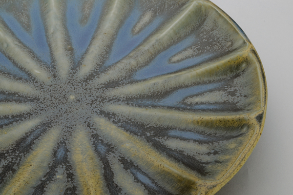 4 Sun Burst Plate, 10½ in. (27 cm) in diameter, wheel-thrown stoneware, glaze, fired to cone 10 reduction in a gas kiln, 2017.