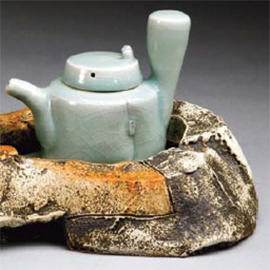 A Neutral Vision: Po-Ching Fang’s Tea Sets by Elizabeth Riechert