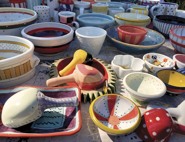 11 Kiln unloading.