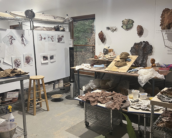 5 Resident artist Daniel Gloyd’s dynamic installation space.