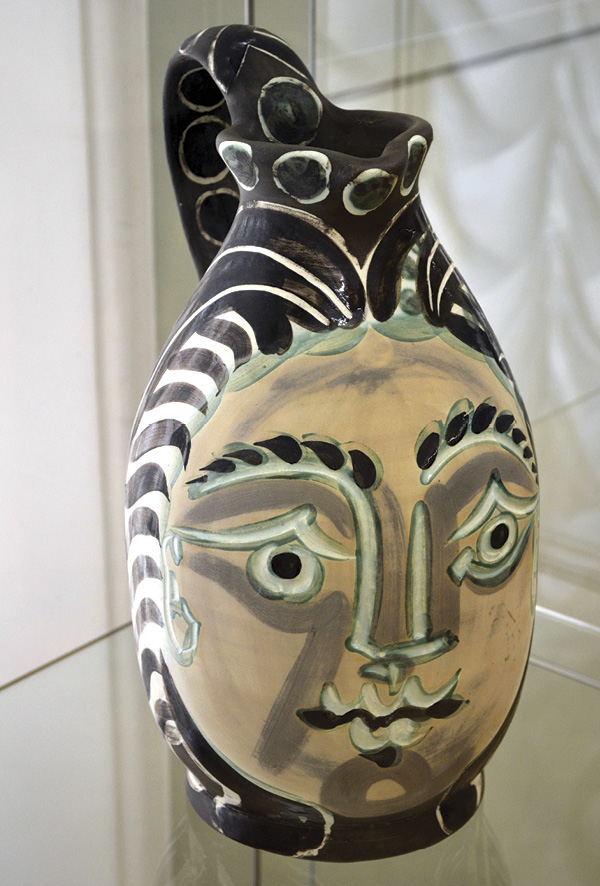 Example of a ceramic vase created by Pablo Picasso. Photo: Larry Koester, Flickr (CC BY 2.0).