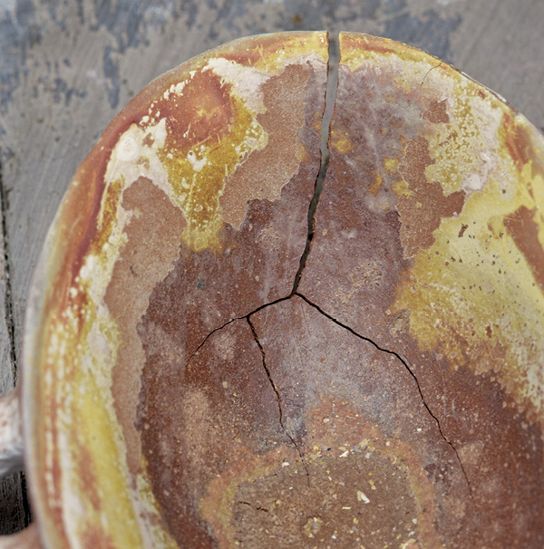 8 Cracking caused from too much lithium carbonate wash on a thin form.