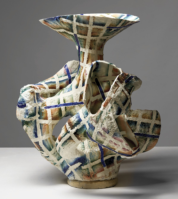 2 Johannes Nagel’s Movement/Cut #6, 29½ in. (75 cm) in height, porcelain, 2024.