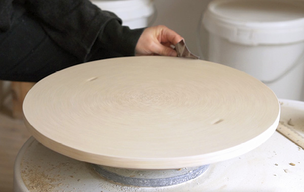 6 Ensure that your bat fits on to your bat pins and then clean up any rough edges with sandpaper.