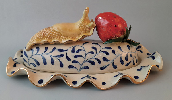 4 Sophie Knee’s Slug Butter Dish, 12 in. (30.5 cm) in length, clay, underglazes, glaze, luster, fired in an electric kiln, 2024.