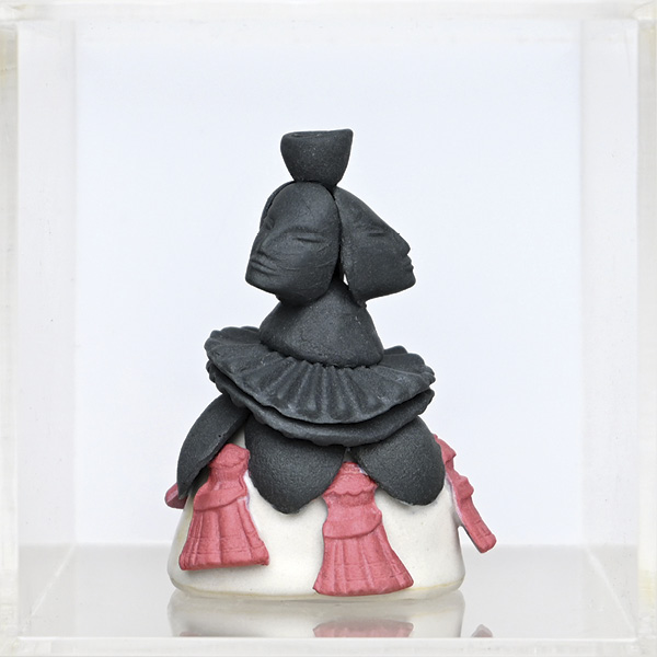 1 Jennifer Azzariti’s Carnival King, 3¼ in. (8.1 cm) in height, colored porcelain, 2025. Photo: Courtesy of The Clay Studio.
