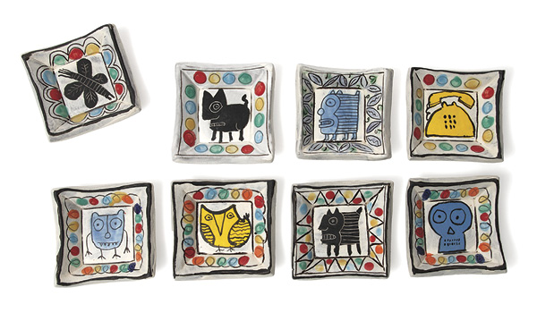 Kurt Anderson's Small dishes, 3 in. (7.6 cm) in width (each), stoneware, slip, glaze, fired to cone 6 in electric kiln, 2025. Photo by Betsy Dewitt.