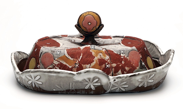 1 Breana Ferreira’s butter dish, 7 in. (17.7 cm) in width, stoneware, 2026.