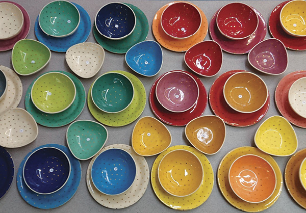 3 Rainbow tableware, various dimensions, porcelain, 1990–present.