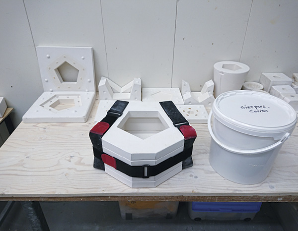 11 Plaster molds of parts of the Ridderikhoff’s tulip tower.