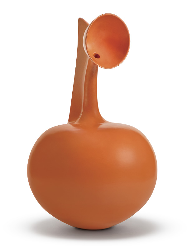 1 Magdalene Odundo’s untitled, 14½ in. (37 cm) in height, ceramic, 1987. Maxine and Stuart Frankel Foundation for Art. Photo: PD Rearick.