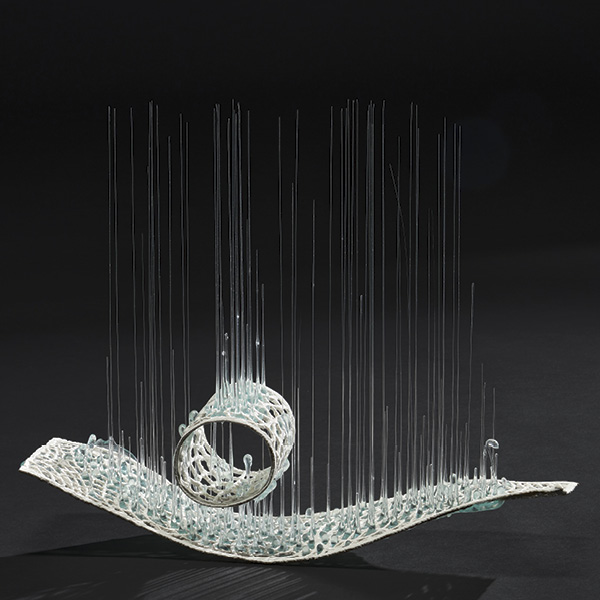 2 Anne Türn’s Two, 17¾ in. (45 cm) in length, paperclay, glaze, glass, 2023.